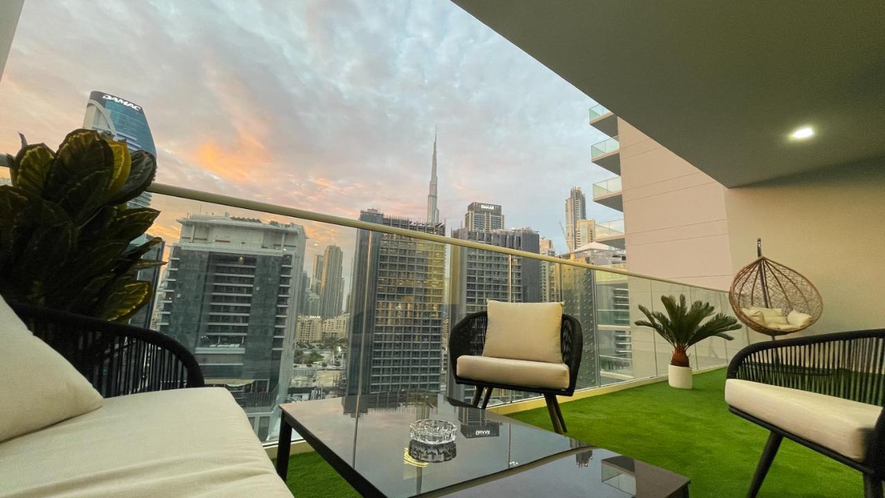 Luxury 2 Bedroom With Burj Khalifa View Дубай Екстер'єр фото